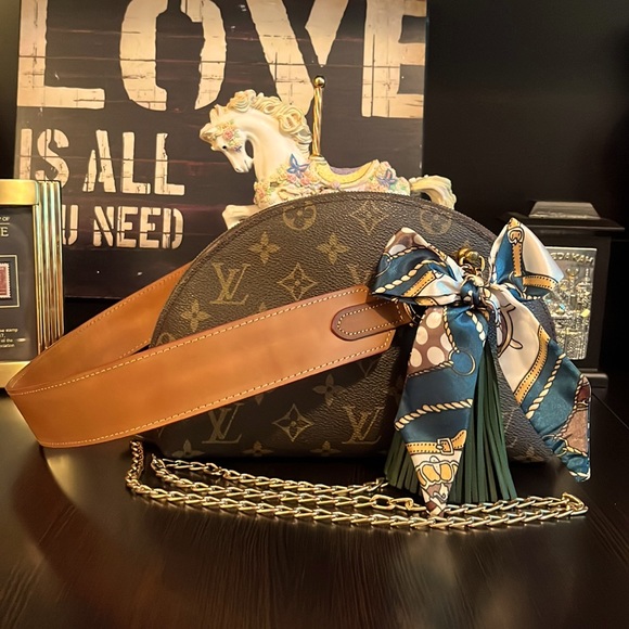 Louis Vuitton Handbags - Authentic Pre-Loved Restored Louis Vuitton Cosmetic Bag!